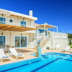  Villa Azure